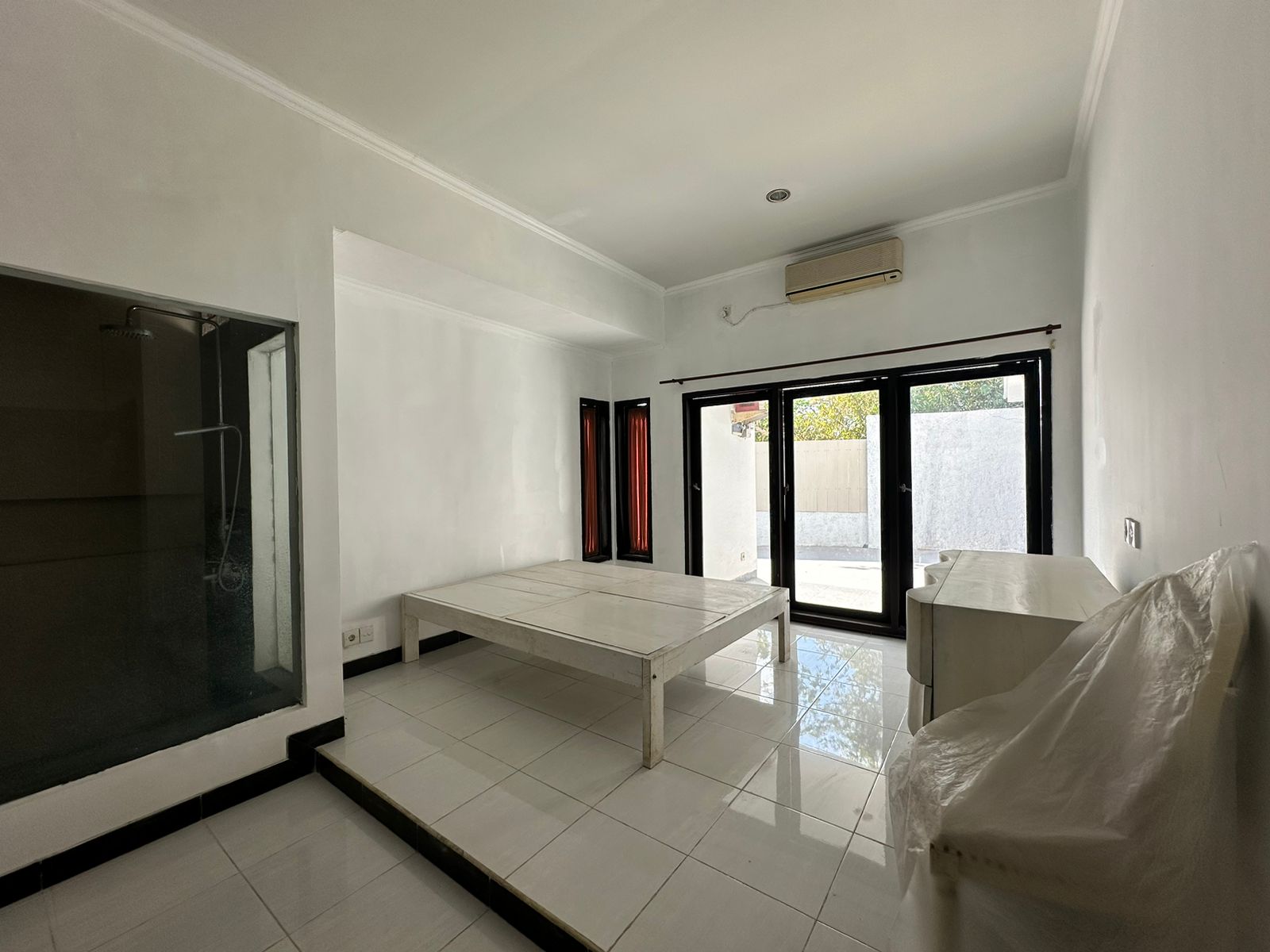 Jimbaran,Bali,Indonesia,4 Bedrooms,3 Bathrooms,Residential,MLS ID 1770