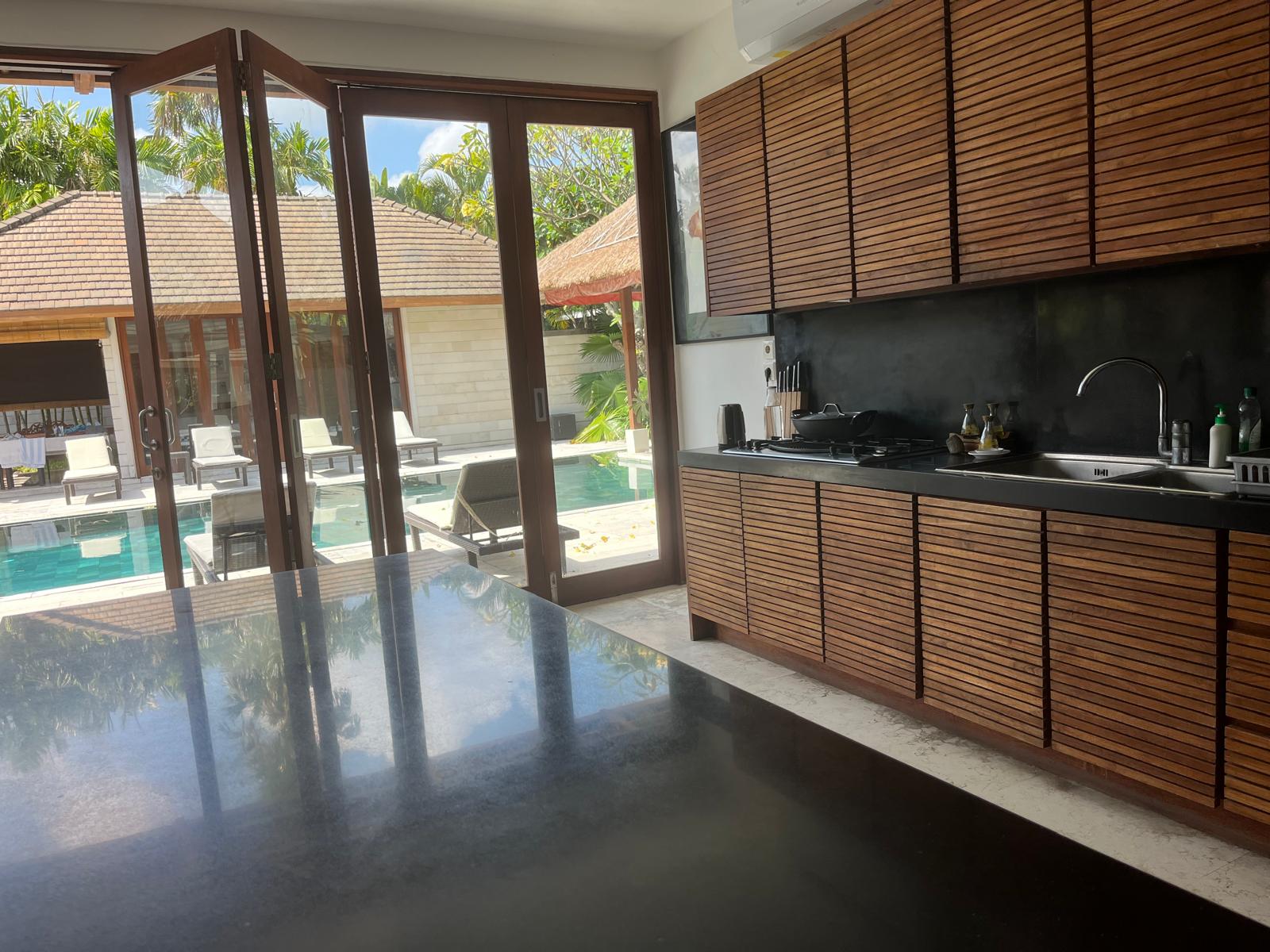 Seminyak,Bali,Indonesia,3 Bedrooms,3 Bathrooms,Villa,MLS ID 1784