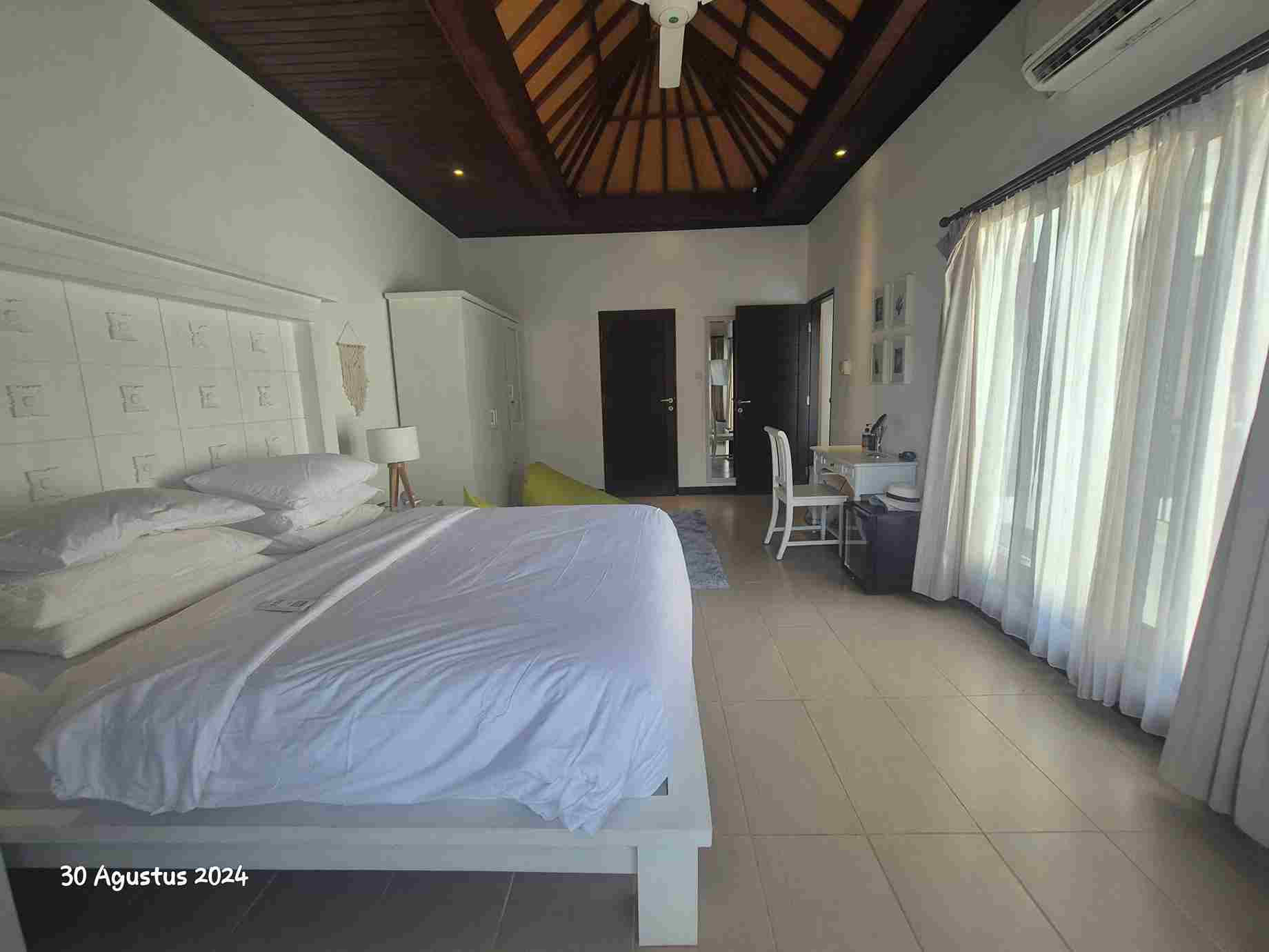 Seminyak,Bali,Indonesia,3 Bedrooms,3 Bathrooms,Villa,MLS ID 1785