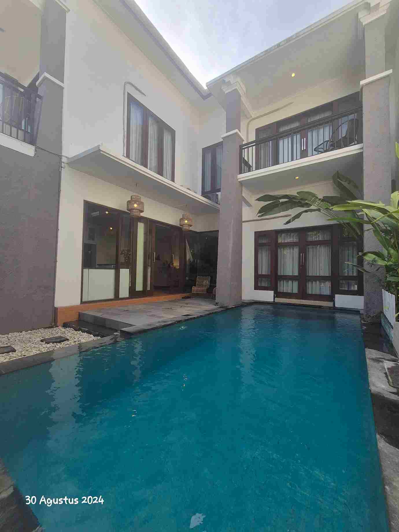 Seminyak,Bali,Indonesia,3 Bedrooms,3 Bathrooms,Villa,MLS ID 1785