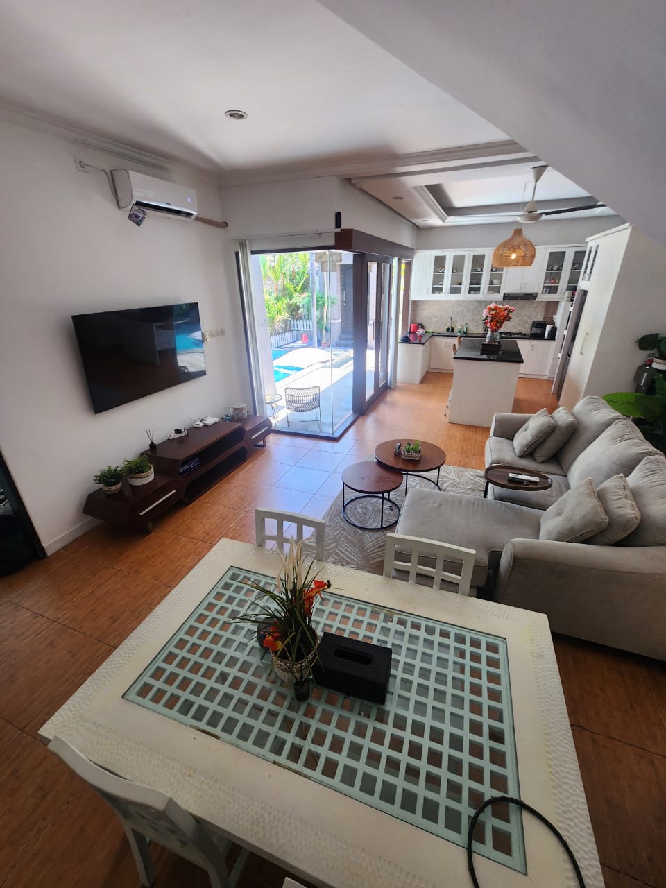 Seminyak,Bali,Indonesia,3 Bedrooms,3 Bathrooms,Villa,MLS ID 1785