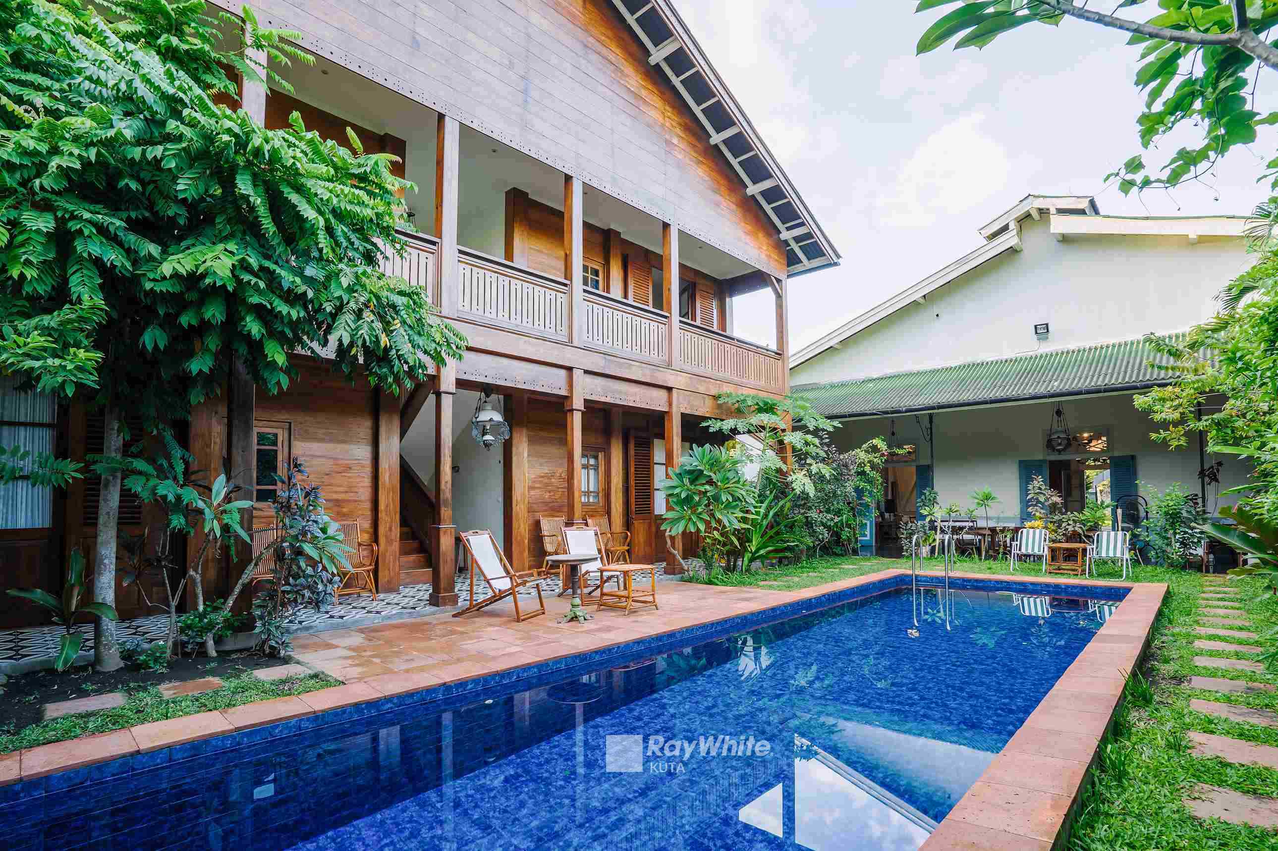 Banda Neira,Maluku,Indonesia,7 Bedrooms,7 Bathrooms,Commercial,MLS ID 1818