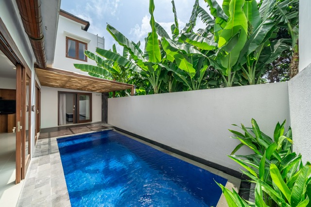 Kerobokan,Bali,Indonesia,4 Bedrooms,3 Bathrooms,Residential,MLS ID 1879