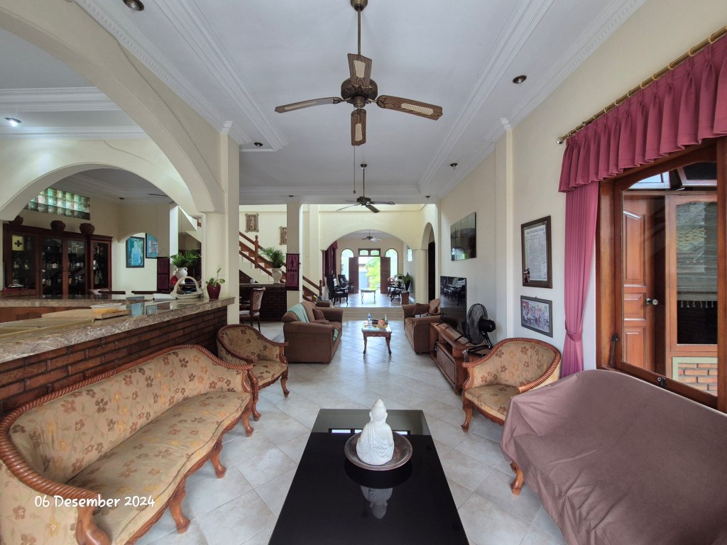 Kuta,Bali,Indonesia,4 Bedrooms,4 Bathrooms,Villa,MLS ID 1945