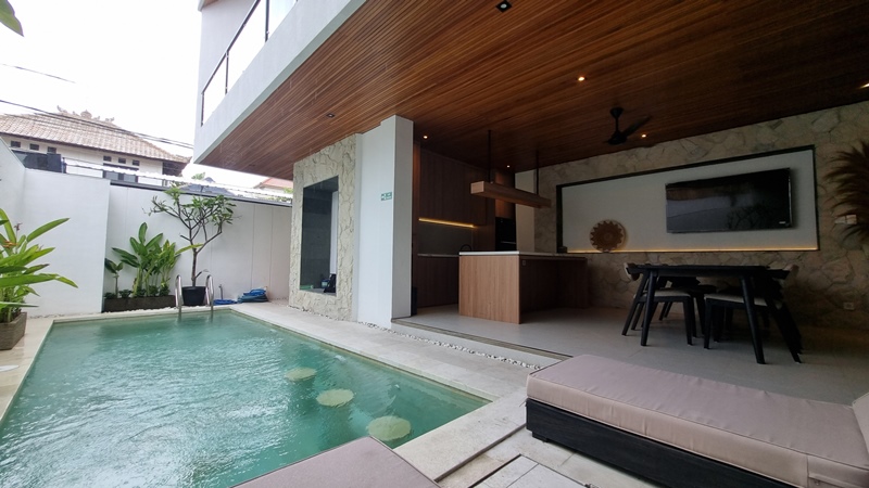 Seminyak,Bali,Indonesia,3 Bedrooms,3 Bathrooms,Villa,MLS ID 1968