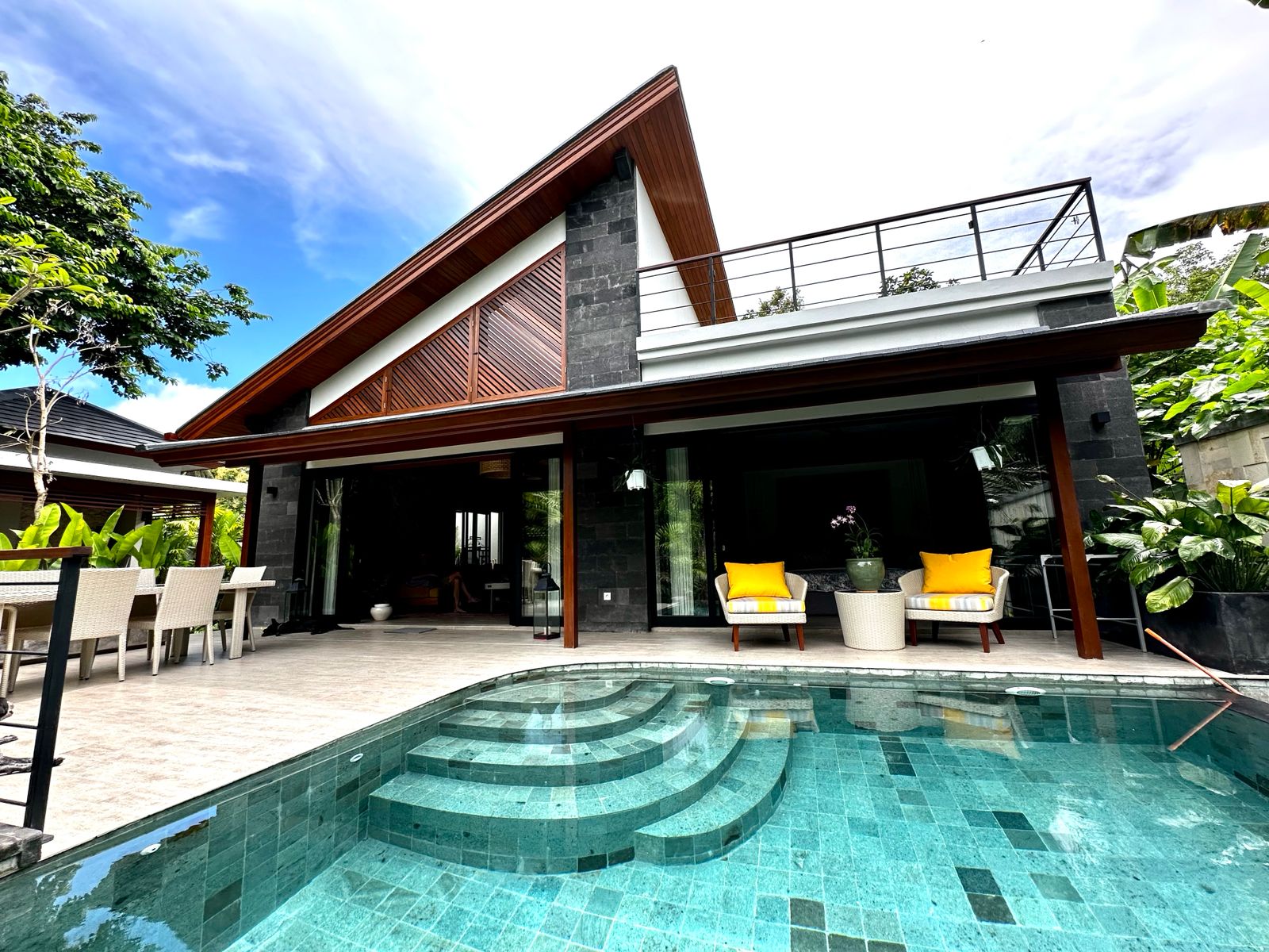 Ubud,Bali,Indonesia,4 Bedrooms,4 Bathrooms,Villa,MLS ID 1985