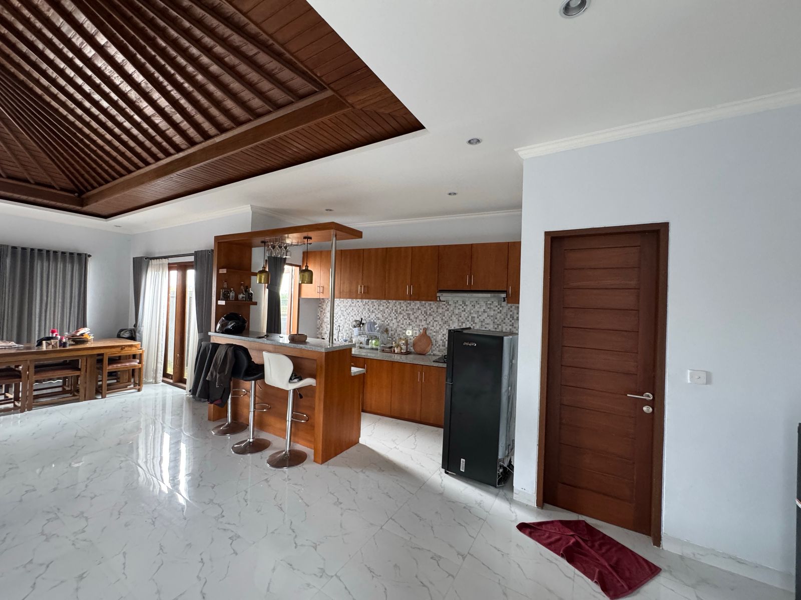 Mengwi,Bali,Indonesia,6 Bedrooms,5 Bathrooms,Villa,MLS ID 1996
