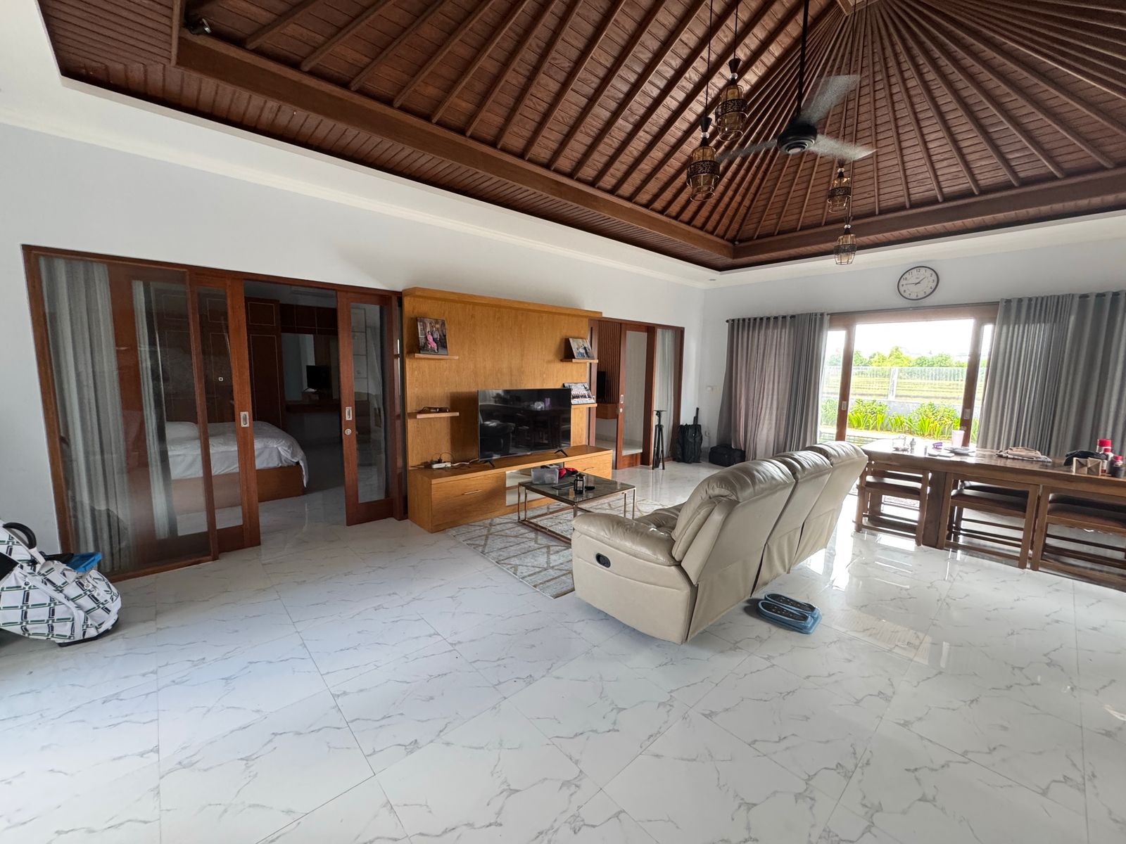 Mengwi,Bali,Indonesia,6 Bedrooms,5 Bathrooms,Villa,MLS ID 1996