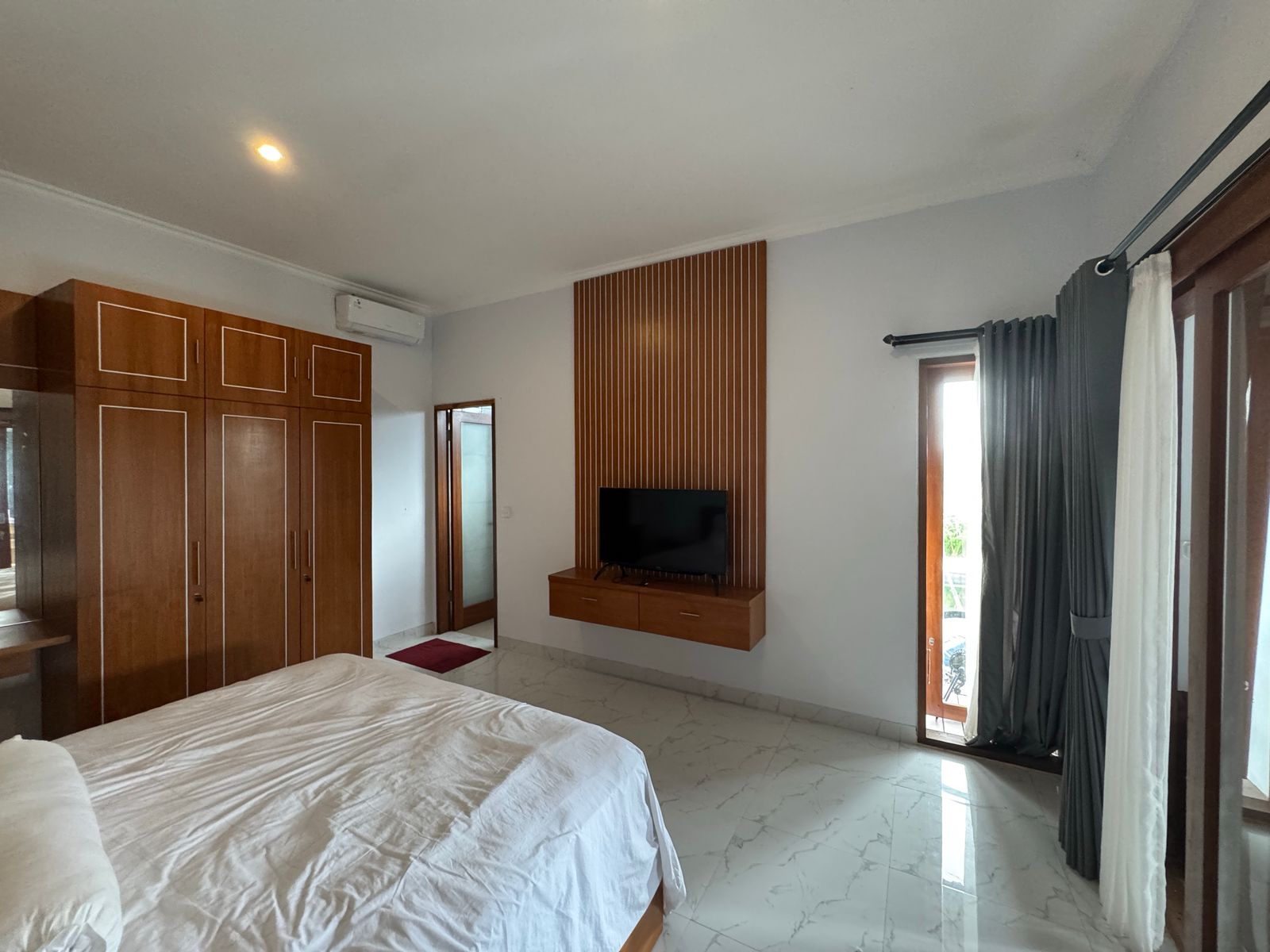 Mengwi,Bali,Indonesia,6 Bedrooms,5 Bathrooms,Villa,MLS ID 1996