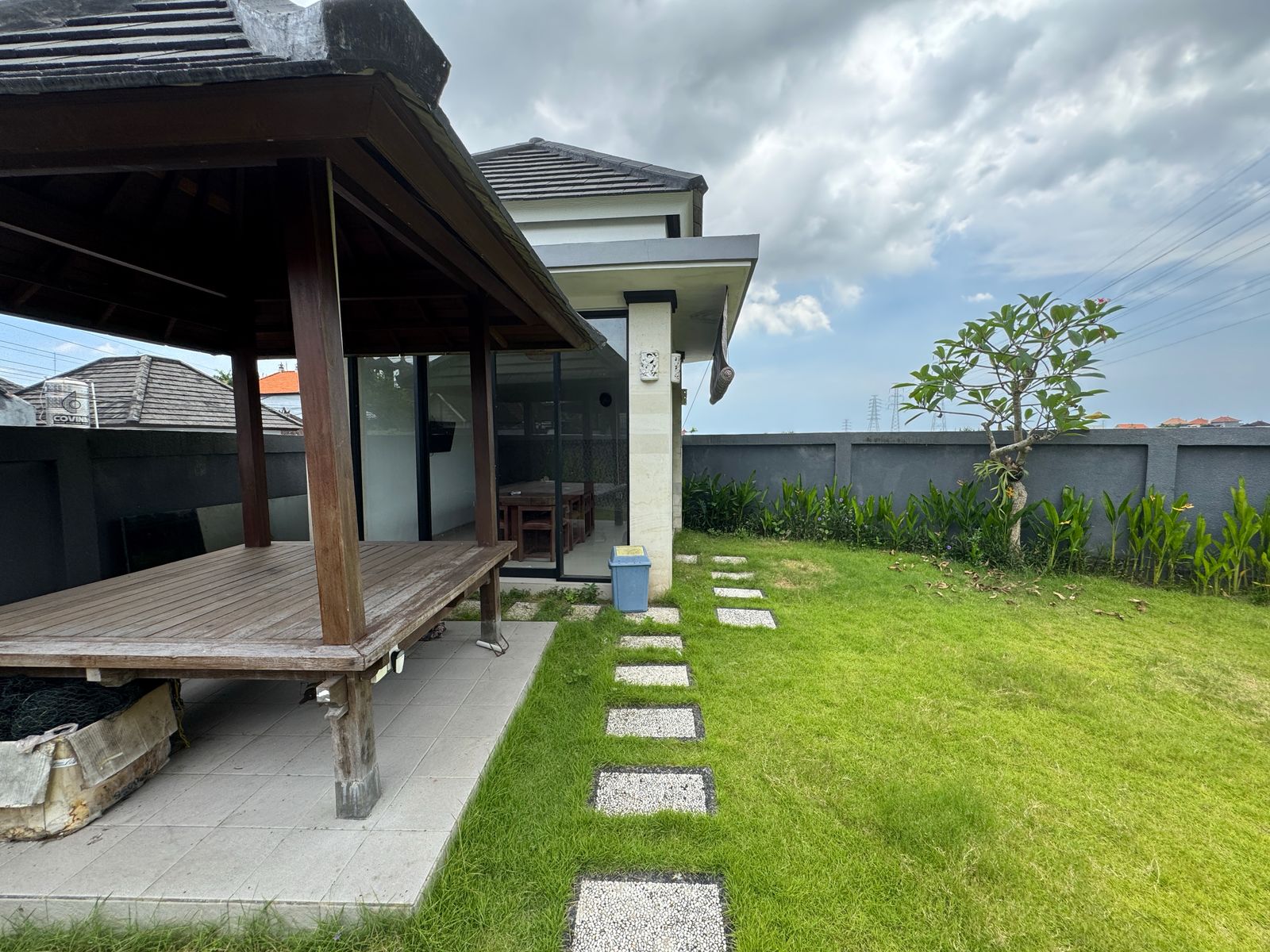 Mengwi,Bali,Indonesia,6 Bedrooms,5 Bathrooms,Villa,MLS ID 1996