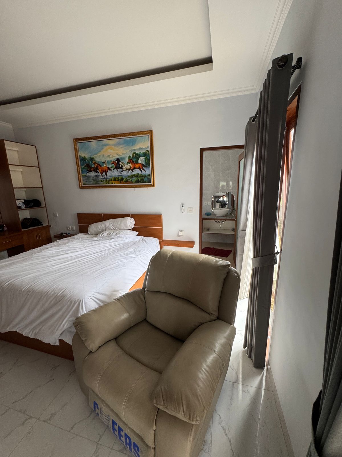 Mengwi,Bali,Indonesia,6 Bedrooms,5 Bathrooms,Villa,MLS ID 1996