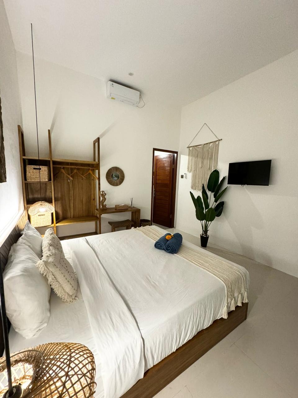 Bali,Indonesia,2 Bedrooms,2 Bathrooms,Villa,MLS ID 2061