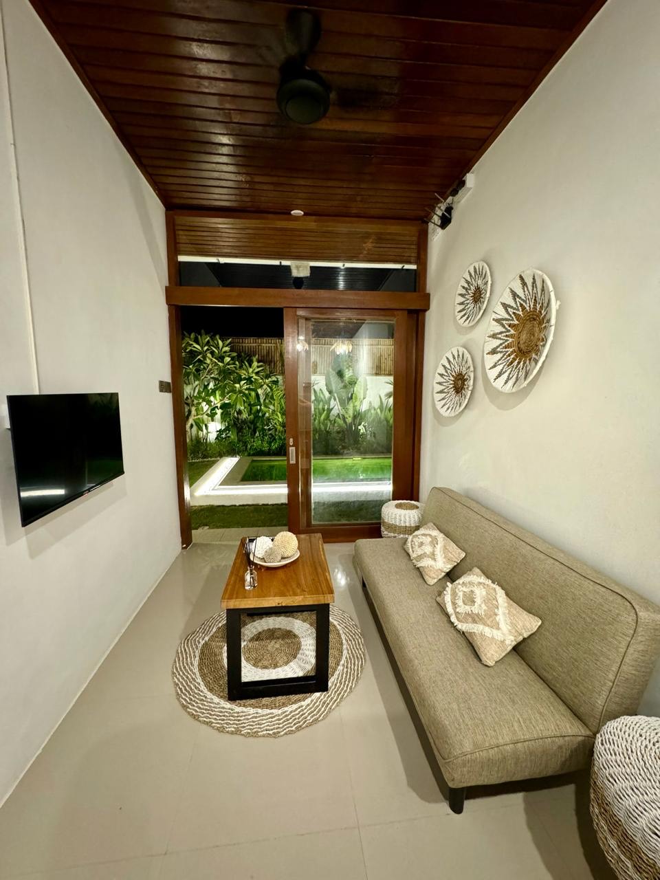 Bali,Indonesia,2 Bedrooms,2 Bathrooms,Villa,MLS ID 2061