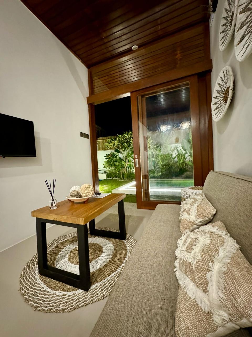 Bali,Indonesia,2 Bedrooms,2 Bathrooms,Villa,MLS ID 2061