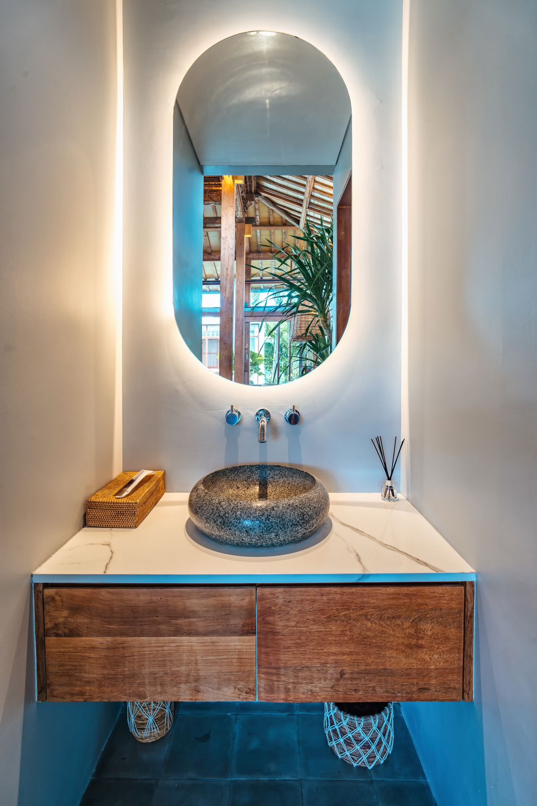 Kerobokan,Bali,Indonesia,3 Bedrooms,3 Bathrooms,Villa,MLS ID 2080