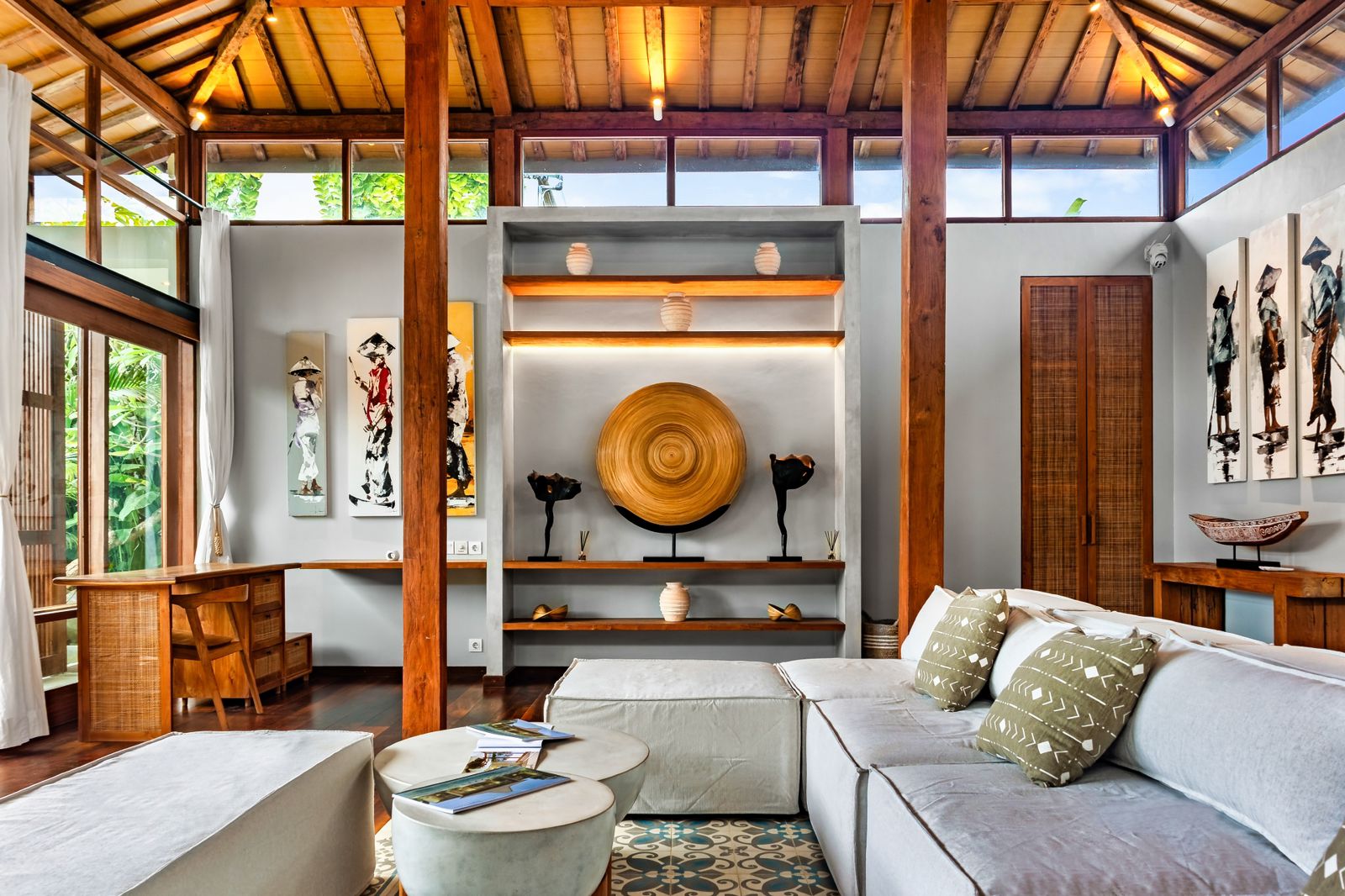 Kerobokan,Bali,Indonesia,3 Bedrooms,3 Bathrooms,Villa,MLS ID 2080