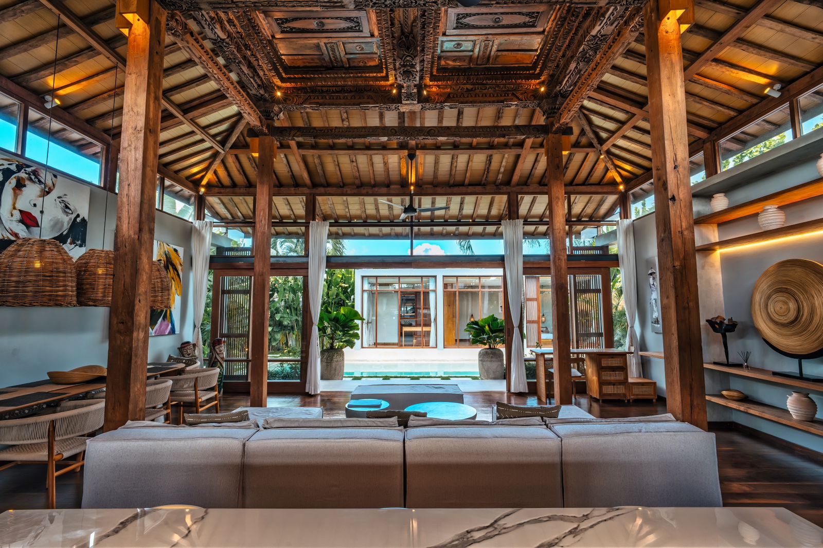 Kerobokan,Bali,Indonesia,3 Bedrooms,3 Bathrooms,Villa,MLS ID 2080