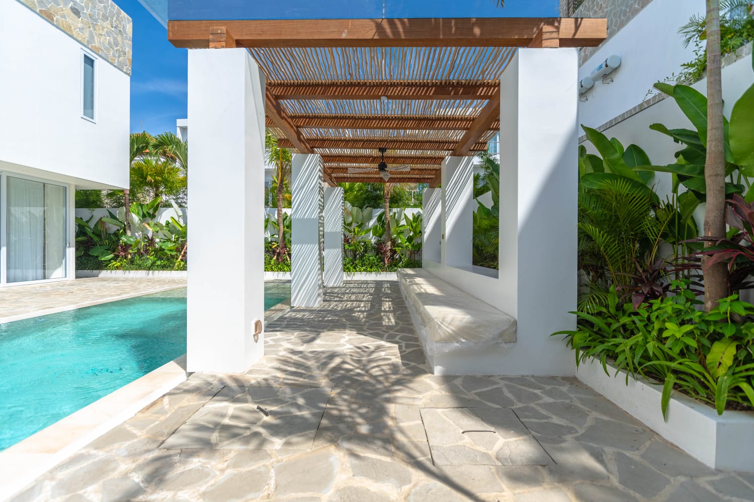Cemagi,Bali,Indonesia,4 Bedrooms,4 Bathrooms,Villa,MLS ID 2084