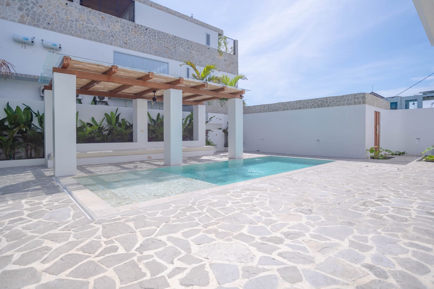 Cemagi,Bali,Indonesia,4 Bedrooms,4 Bathrooms,Villa,MLS ID 2084
