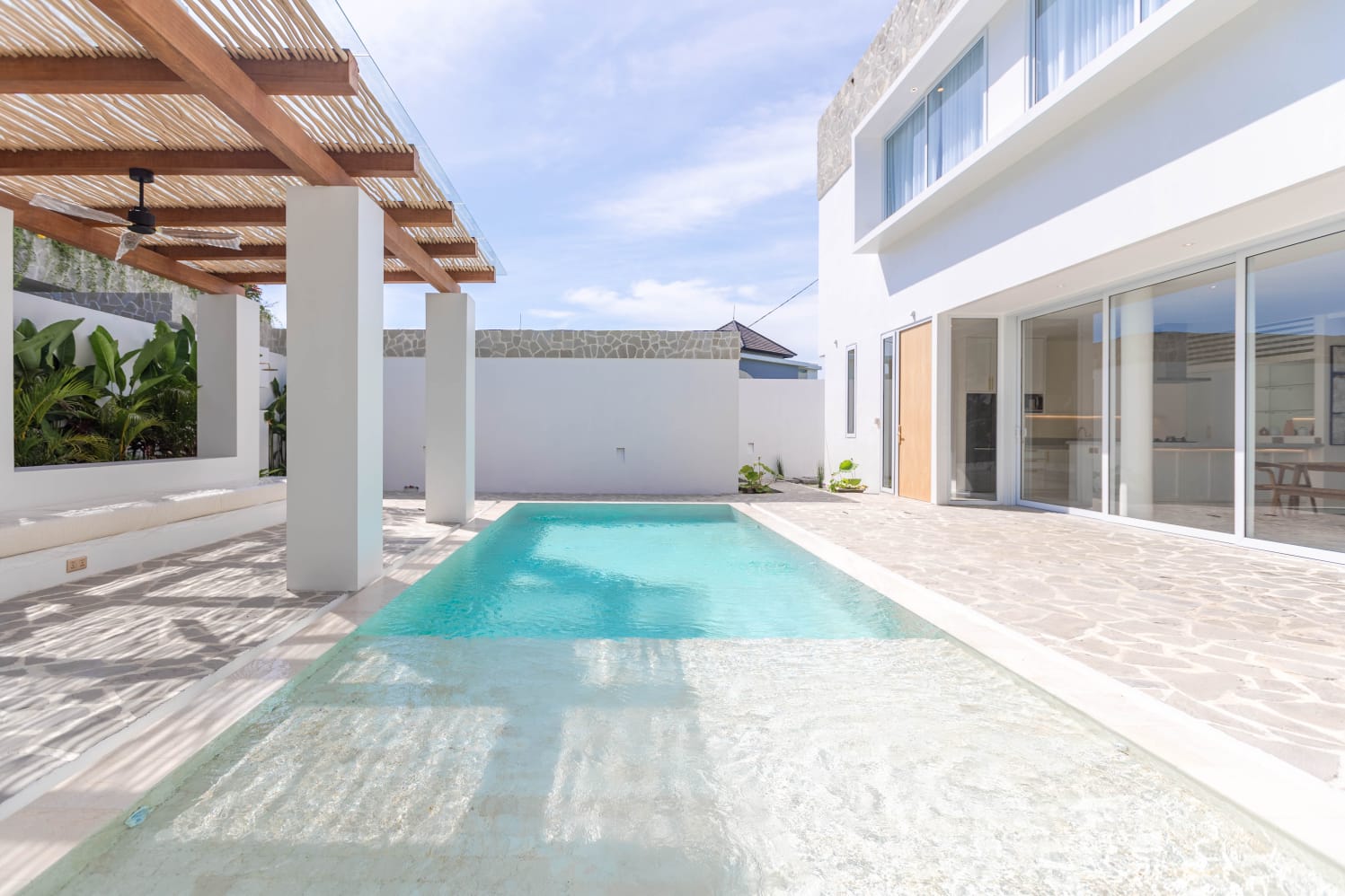 Cemagi,Bali,Indonesia,4 Bedrooms,4 Bathrooms,Villa,MLS ID 2084