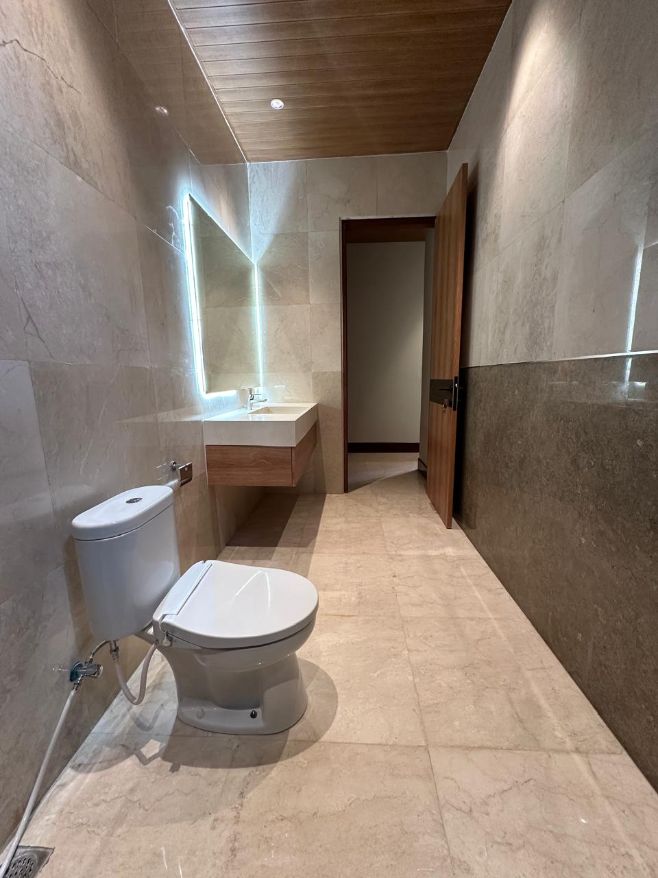 Sanur,Bali,Indonesia,4 Bedrooms,5 Bathrooms,Villa,MLS ID 2088