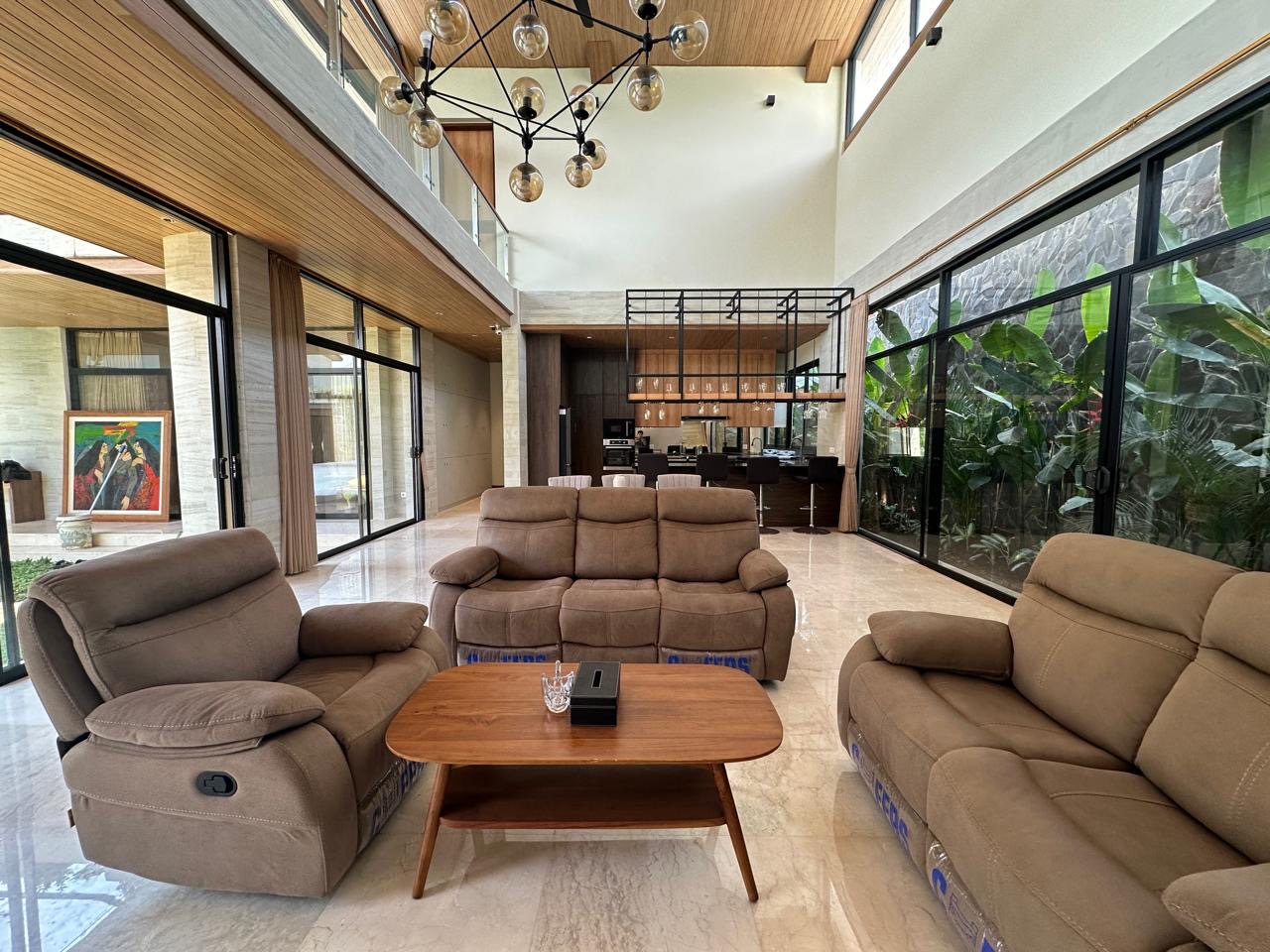 Sanur,Bali,Indonesia,4 Bedrooms,5 Bathrooms,Villa,MLS ID 2088
