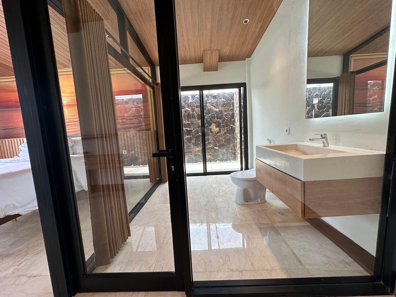 Sanur,Bali,Indonesia,4 Bedrooms,5 Bathrooms,Villa,MLS ID 2088