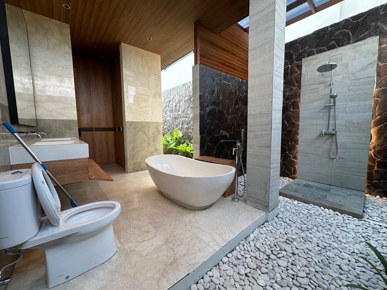 Sanur,Bali,Indonesia,4 Bedrooms,5 Bathrooms,Villa,MLS ID 2088