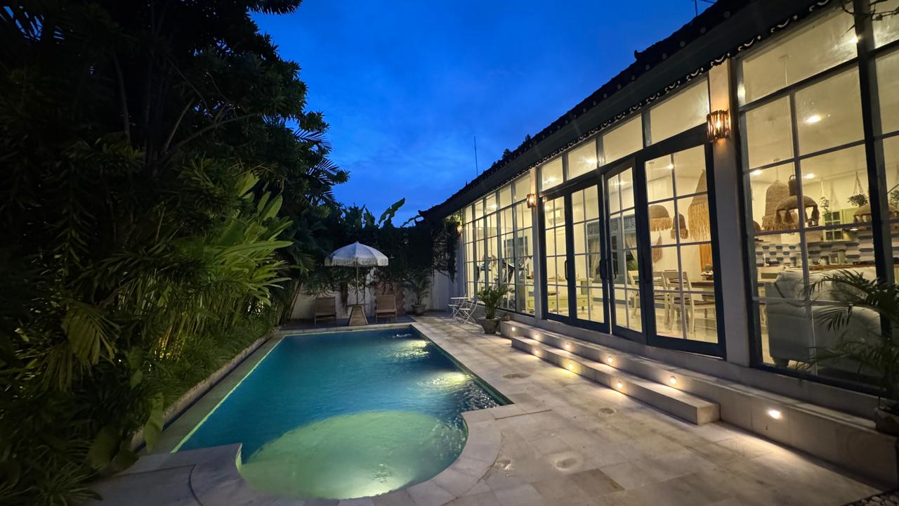 Seminyak,Bali,Indonesia,2 Bedrooms,2 Bathrooms,Villa,MLS ID 2094