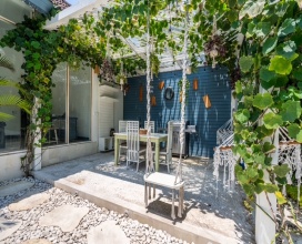 Seminyak,Bali,Indonesia,2 Bedrooms,2 Bathrooms,Villa,MLS ID 2094