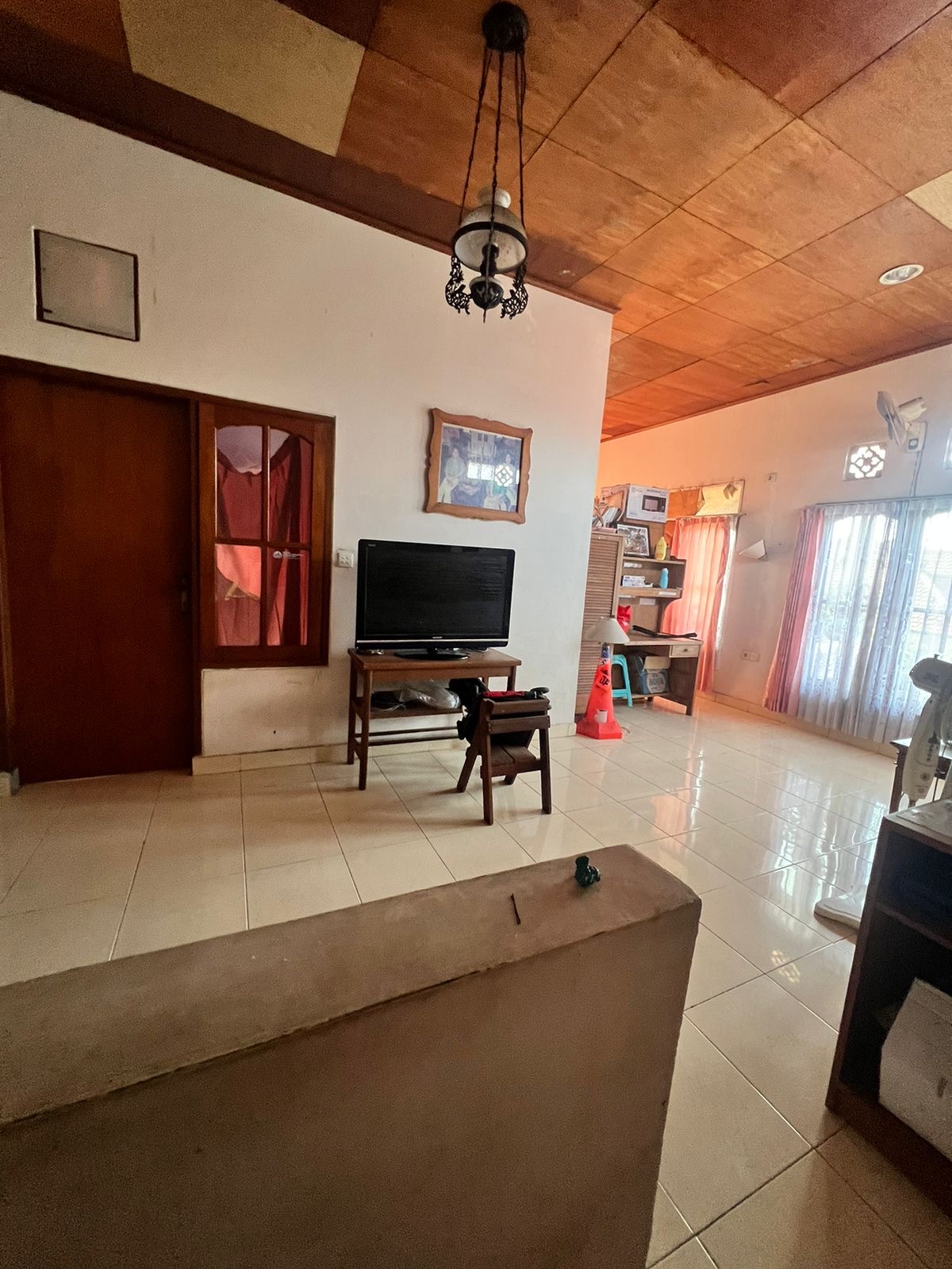 Gianyar,Bali,Indonesia,4 Bedrooms,3 Bathrooms,Residential,MLS ID 2100