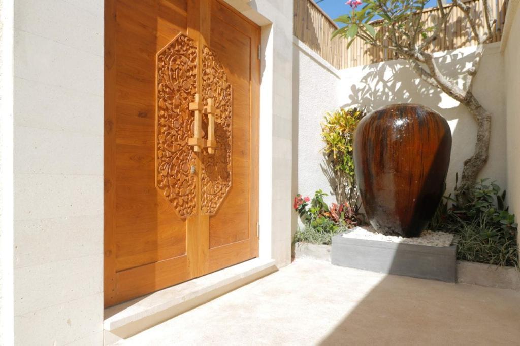 Ungasan,Bali,Indonesia,7 Bedrooms,10 Bathrooms,Villa,MLS ID 2110