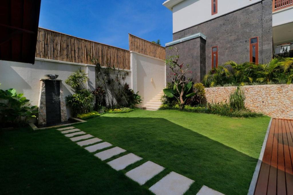 Ungasan,Bali,Indonesia,7 Bedrooms,10 Bathrooms,Villa,MLS ID 2110
