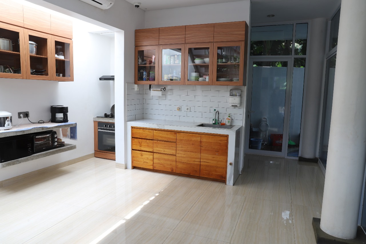 Kerobokan,Bali,Indonesia,3 Bedrooms,1 Bathroom,Villa,MLS ID 2111
