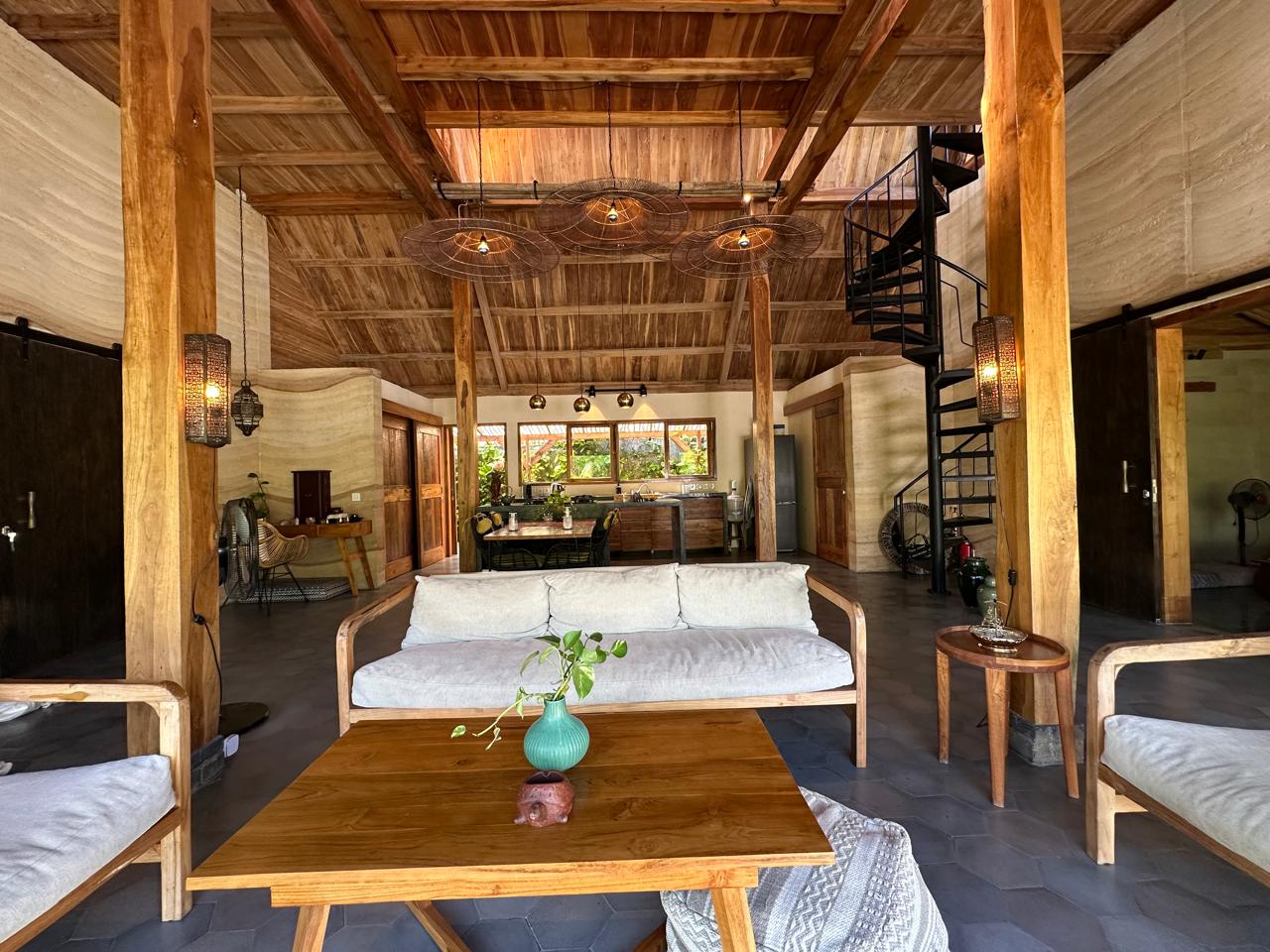 Jimbaran,Bali,Indonesia,2 Bedrooms,2.5 Bathrooms,Villa,MLS ID 2114