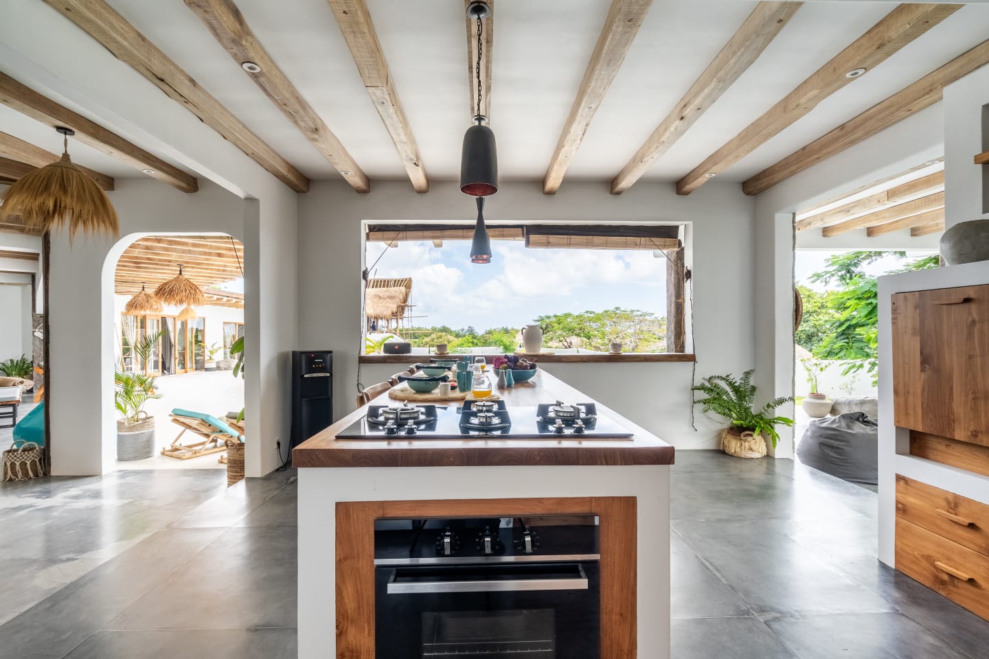 Pecatu,Bali,Indonesia,4 Bedrooms,4 Bathrooms,Villa,MLS ID 2115