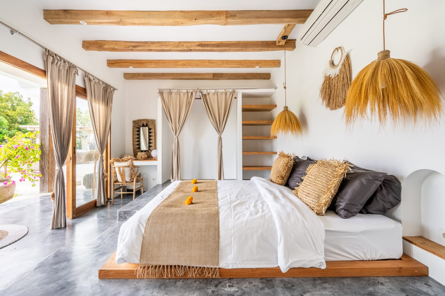 Pecatu,Bali,Indonesia,4 Bedrooms,4 Bathrooms,Villa,MLS ID 2115