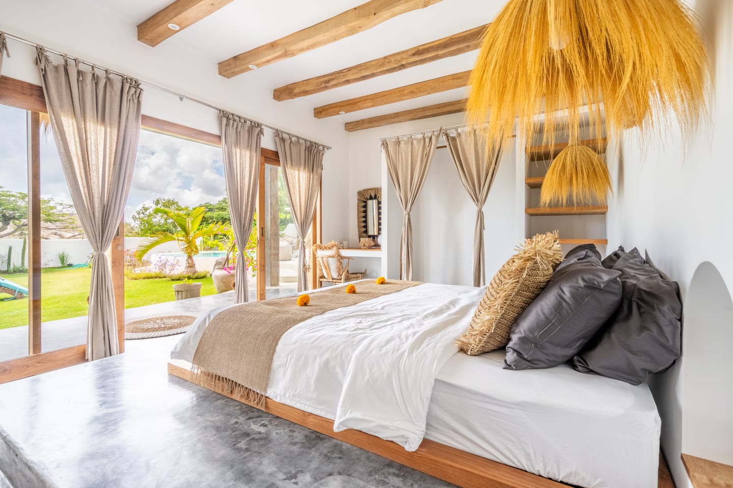 Pecatu,Bali,Indonesia,4 Bedrooms,4 Bathrooms,Villa,MLS ID 2115