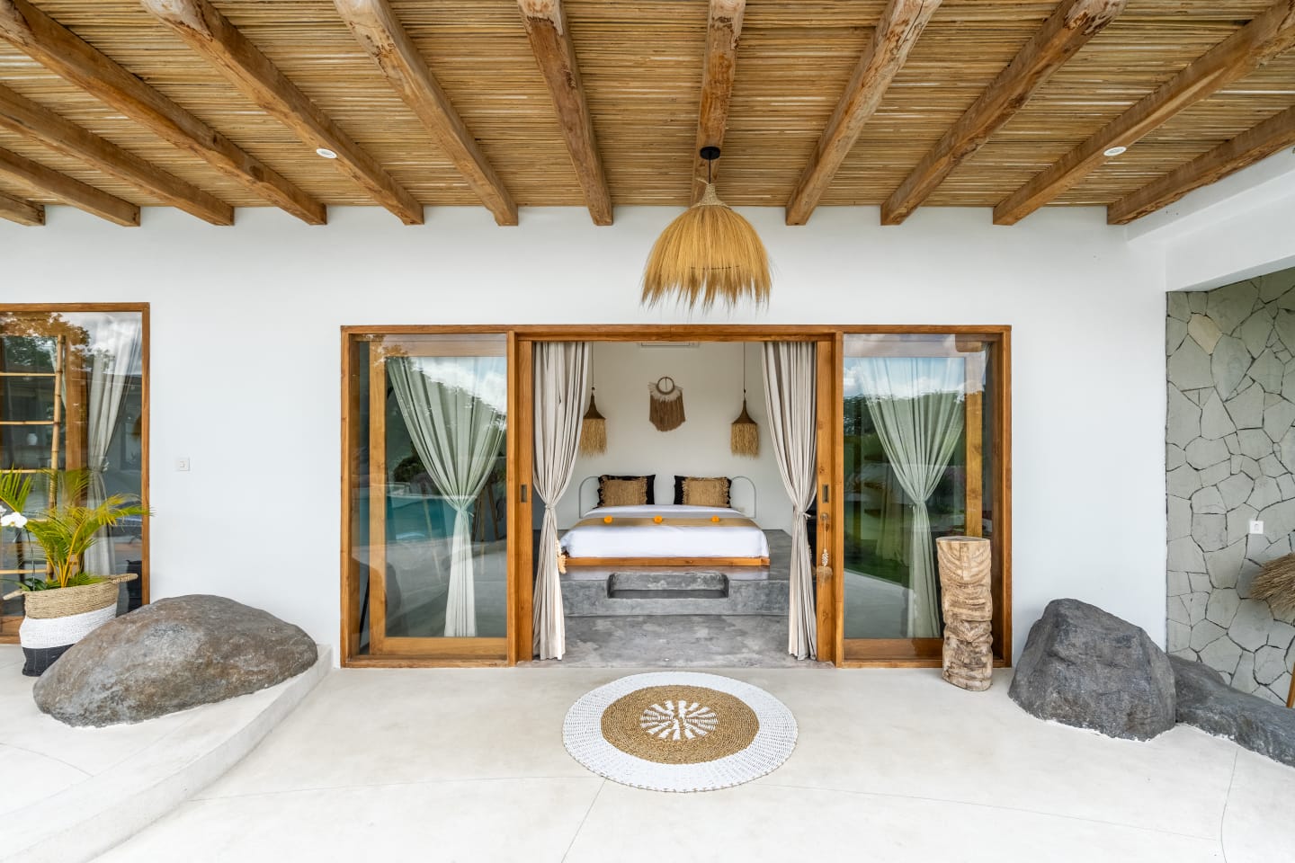 Pecatu,Bali,Indonesia,4 Bedrooms,4 Bathrooms,Villa,MLS ID 2115