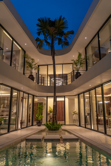 Umalas,Bali,Indonesia,5 Bedrooms,5 Bathrooms,Villa,MLS ID 2120