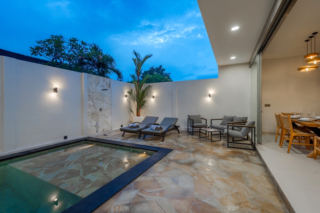 Canggu,Bali,Indonesia,3 Bedrooms,4 Bathrooms,Villa,MLS ID 2122