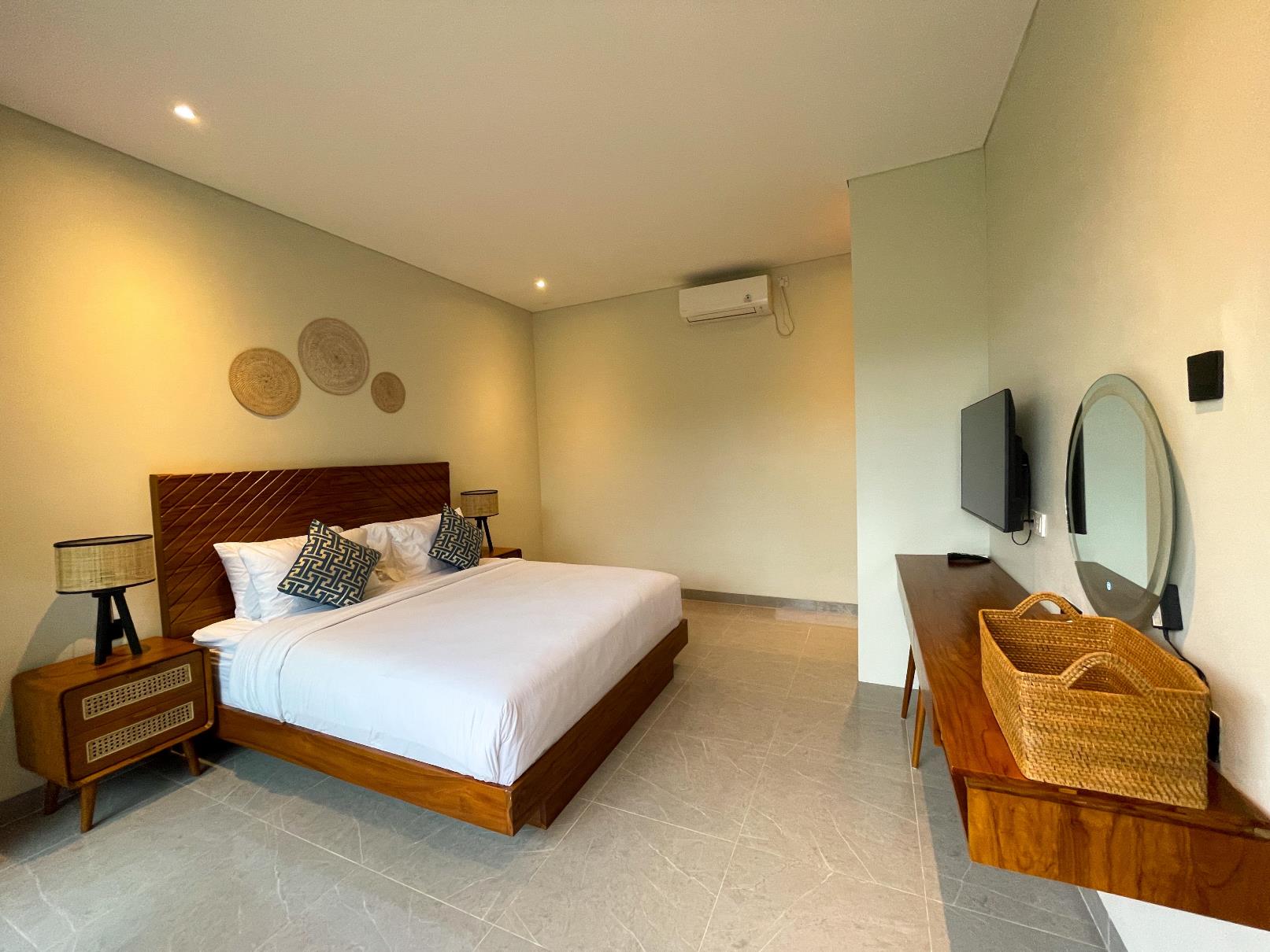 Seminyak,Bali,Indonesia,2 Bedrooms,1 Bathroom,Villa,MLS ID 2123