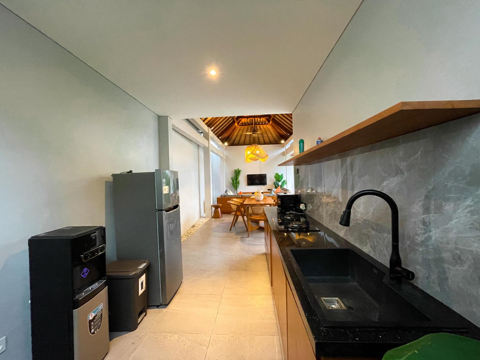 Seminyak,Bali,Indonesia,2 Bedrooms,1 Bathroom,Villa,MLS ID 2123