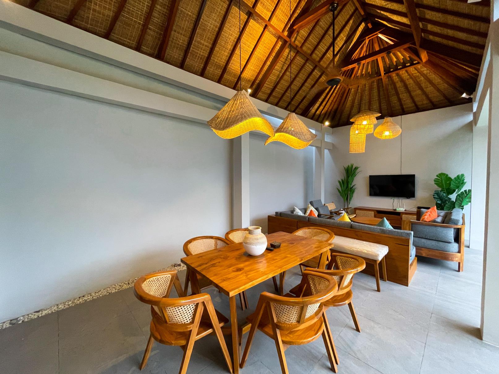Seminyak,Bali,Indonesia,2 Bedrooms,1 Bathroom,Villa,MLS ID 2123