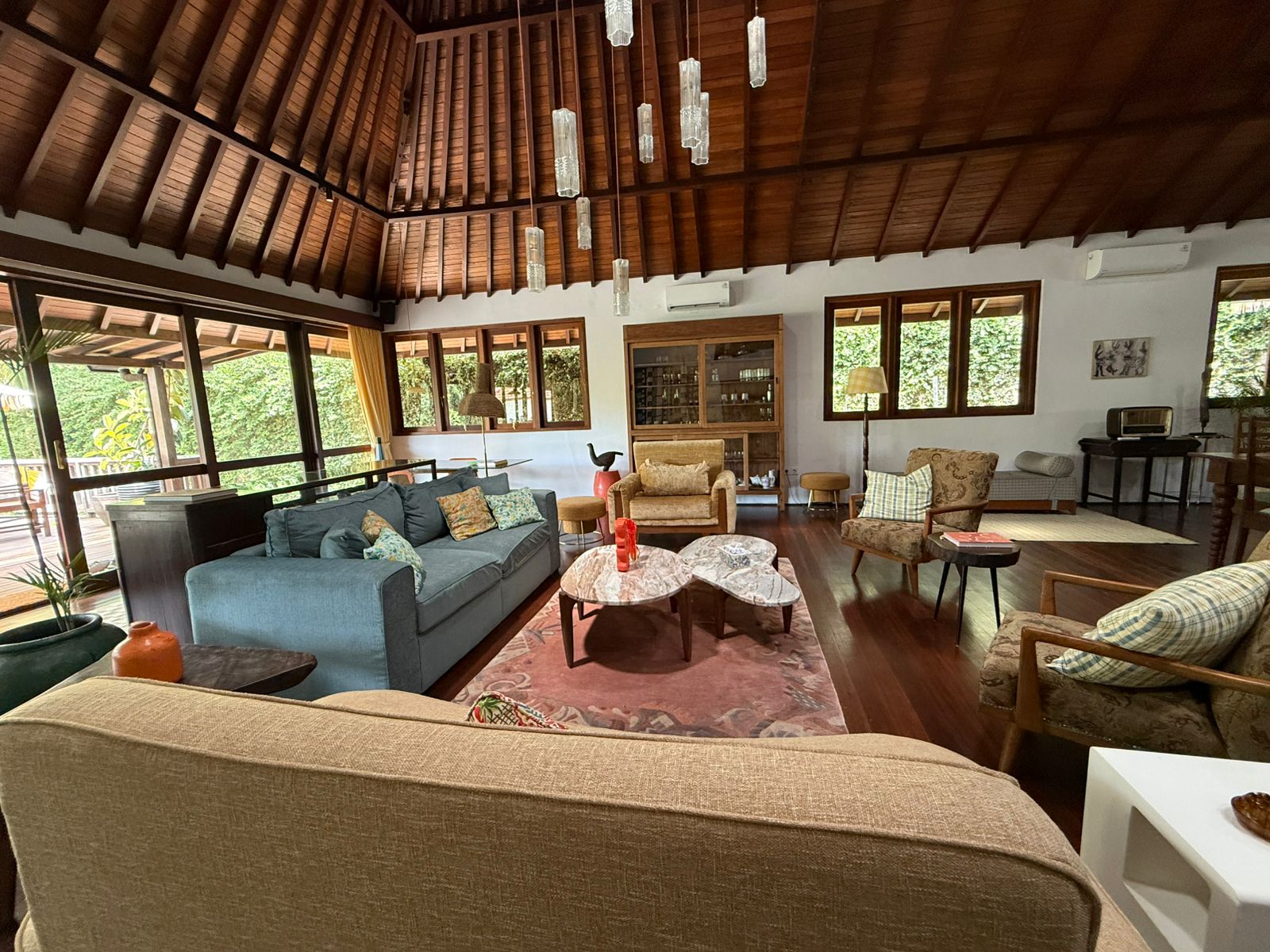 Kerobokan,Bali,Indonesia,4 Bedrooms,5 Bathrooms,Villa,MLS ID 2130