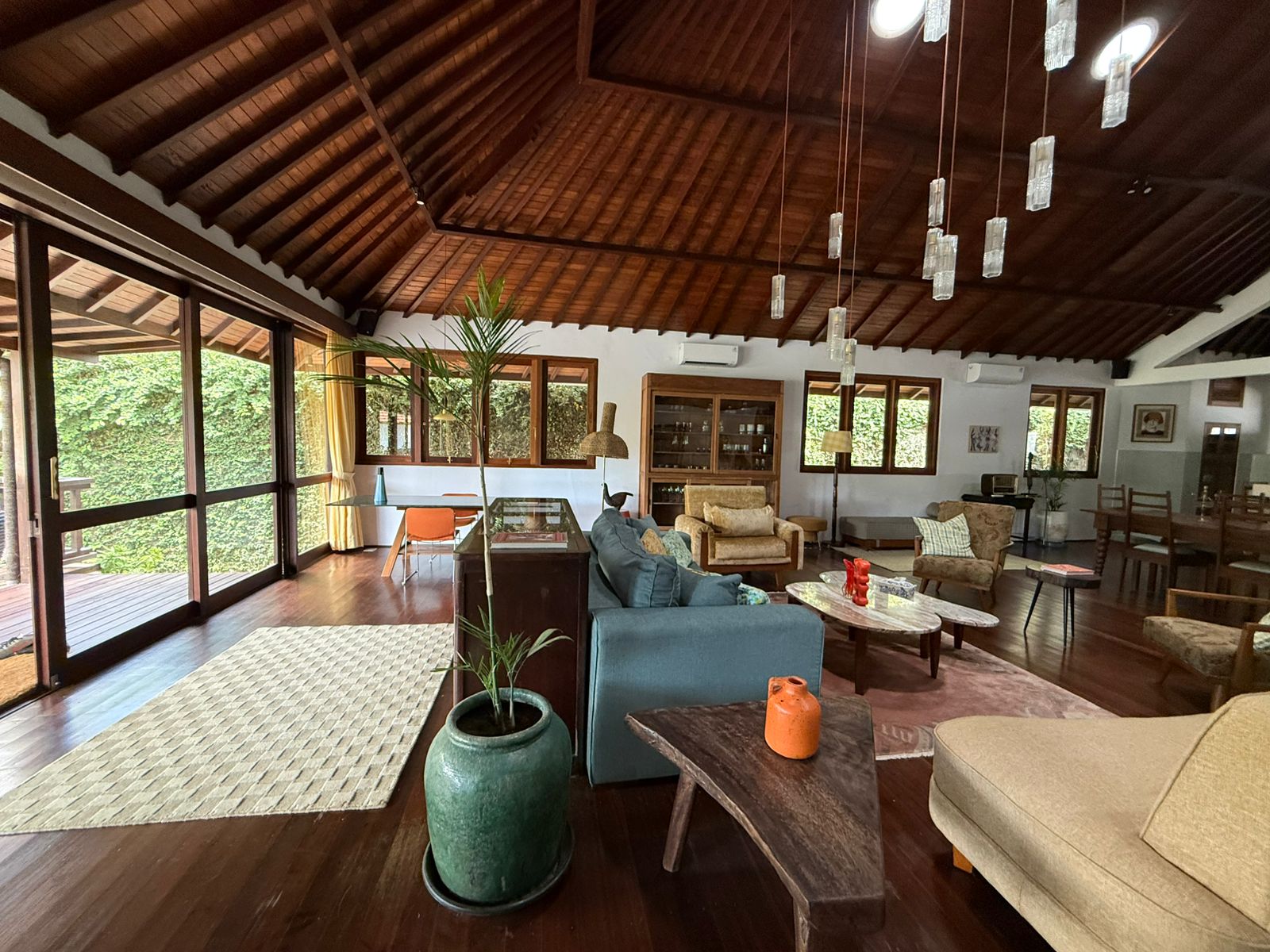 Kerobokan,Bali,Indonesia,4 Bedrooms,5 Bathrooms,Villa,MLS ID 2130