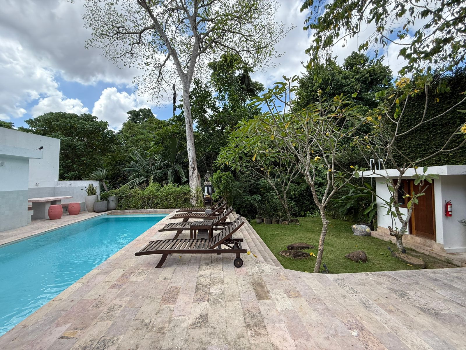 Kerobokan,Bali,Indonesia,4 Bedrooms,5 Bathrooms,Villa,MLS ID 2130