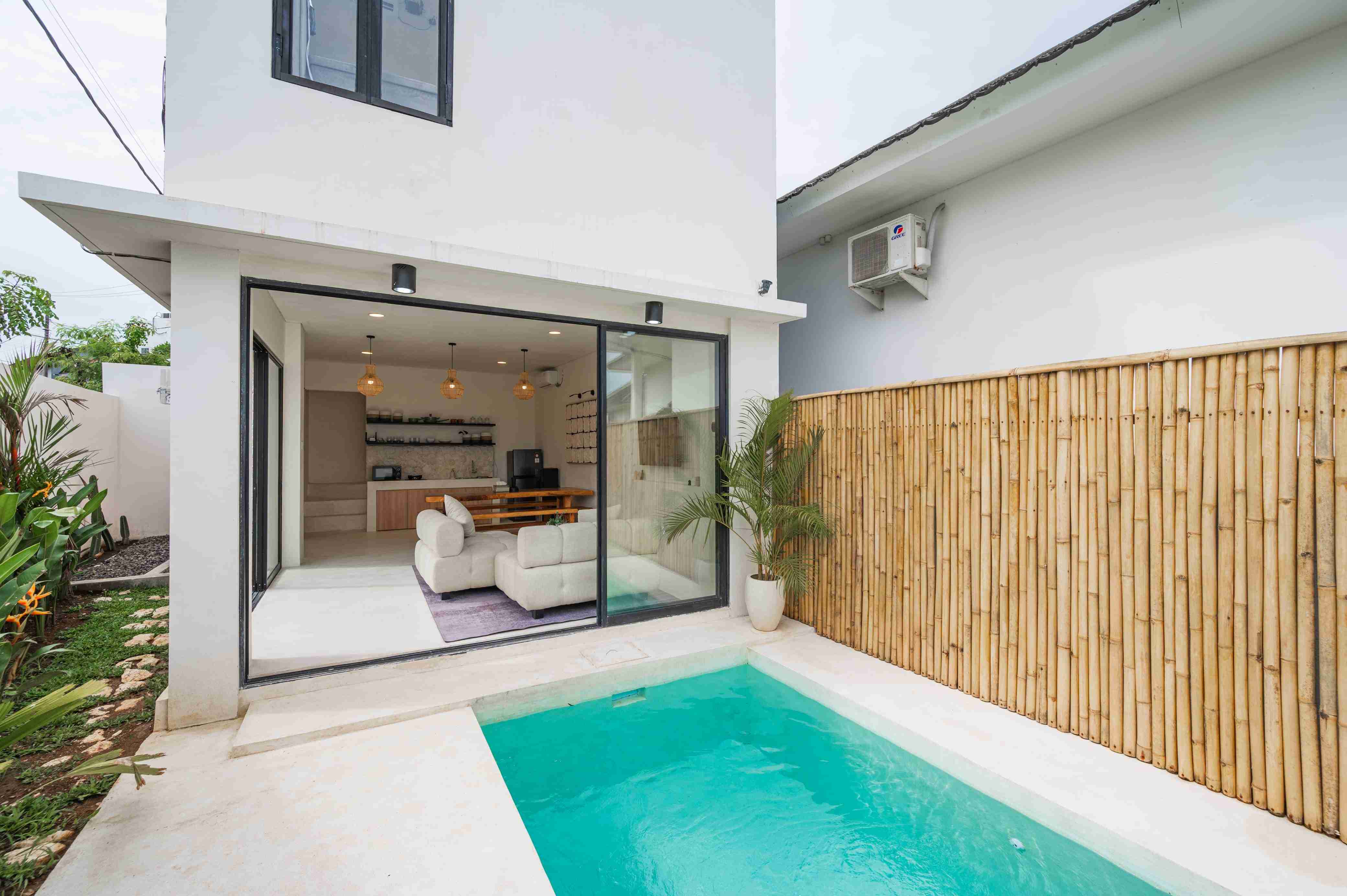 Canggu,Bali,Indonesia,2 Bedrooms,2 Bathrooms,Villa,MLS ID 2136