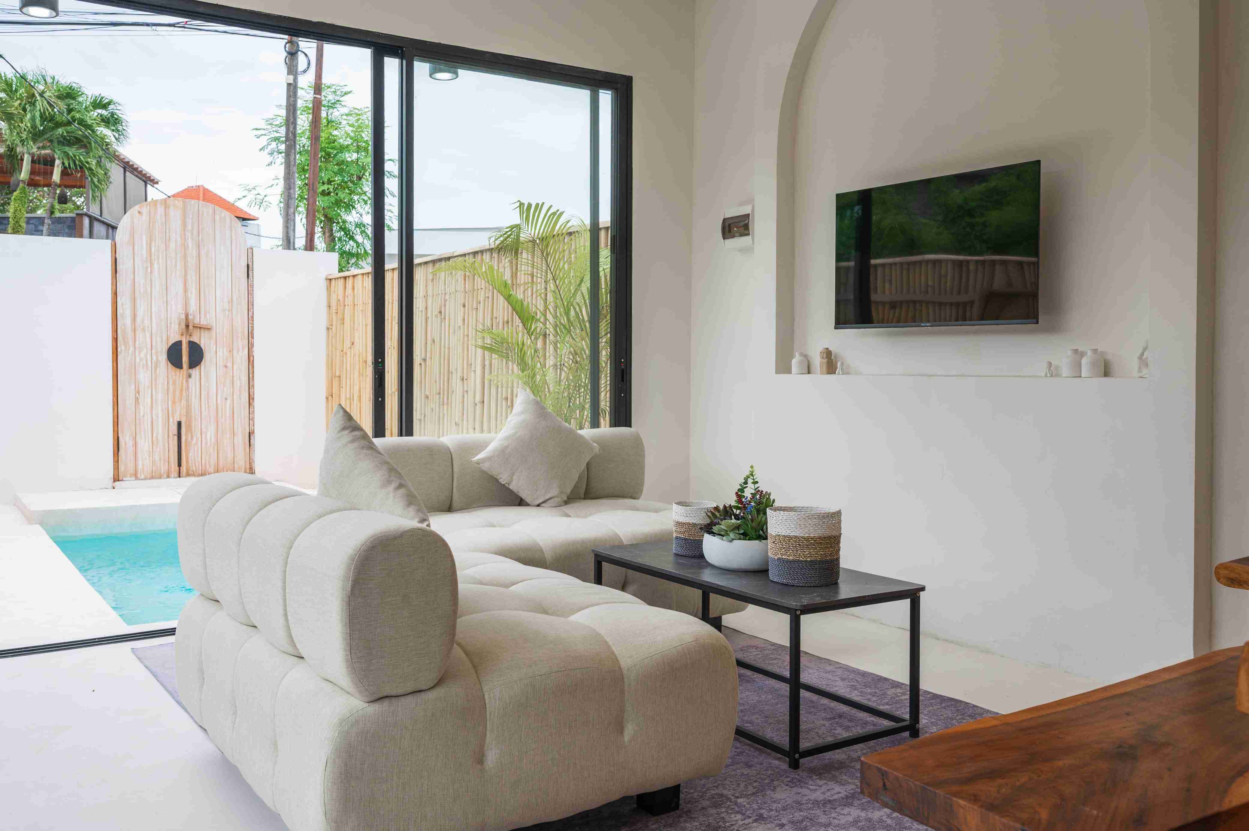 Canggu,Bali,Indonesia,2 Bedrooms,2 Bathrooms,Villa,MLS ID 2136