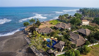 Gianyar,Bali,Indonesia,6 Bedrooms,7 Bathrooms,Villa,MLS ID 2142